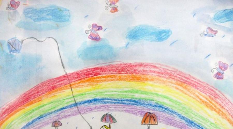 Drawing in the kindergarten on the theme of June 1.  May our children always laugh