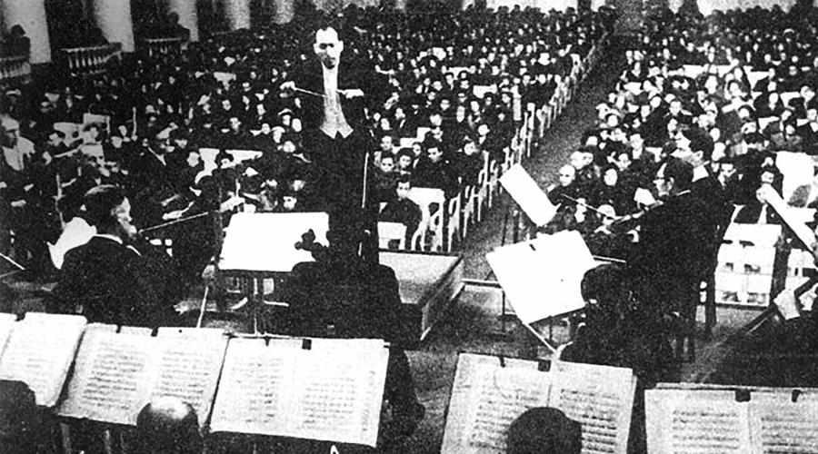7. Leningrad senfonisi.  Sovyet savaş zamanı kültürünün mucizesi (Yedinci Senfoni D