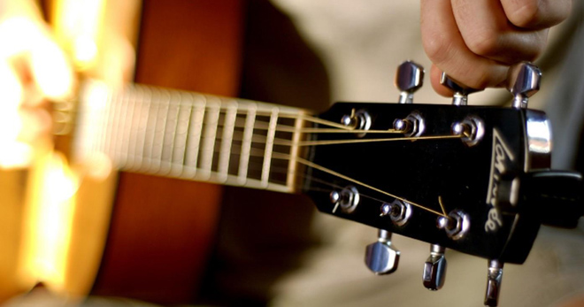 ACCORDATORE CHITARRA DA SCARICARE