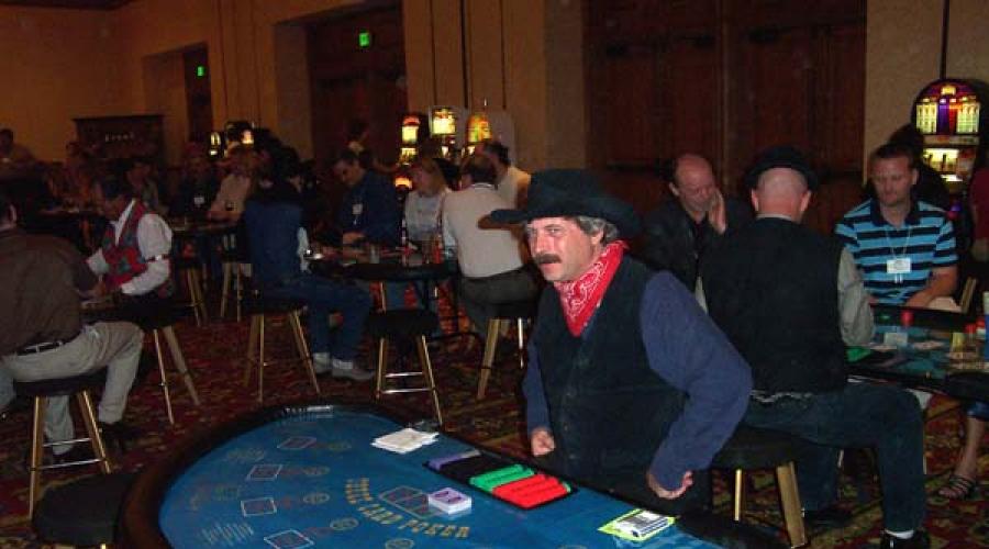Персонал казино или кто обслуживает азартные игры. Игровые клубы