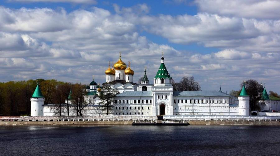 Święci Rosji. Pielgrzymka to podróż do świętych miejsc: historia i nowoczesność