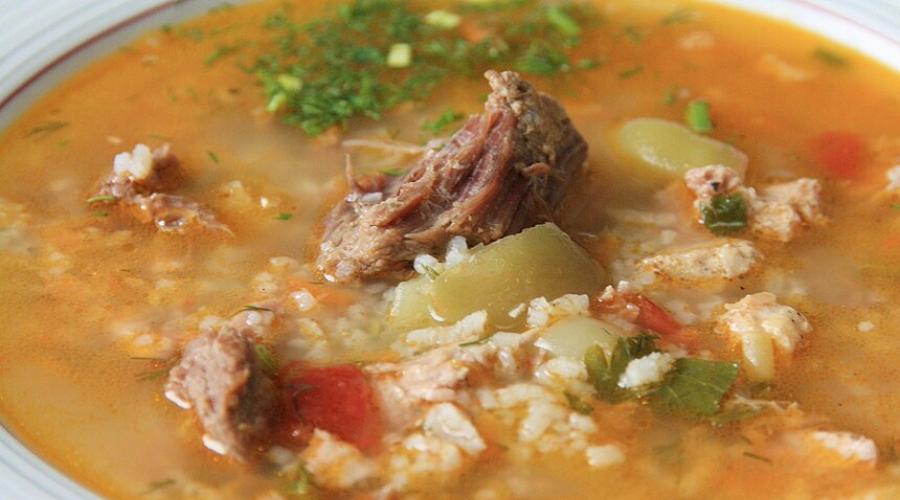 Как приготовить суп с тушенкой и рисом. Суп из тушенки - пошаговые рецепты приготовления с вермишелью, рисом или фасолью