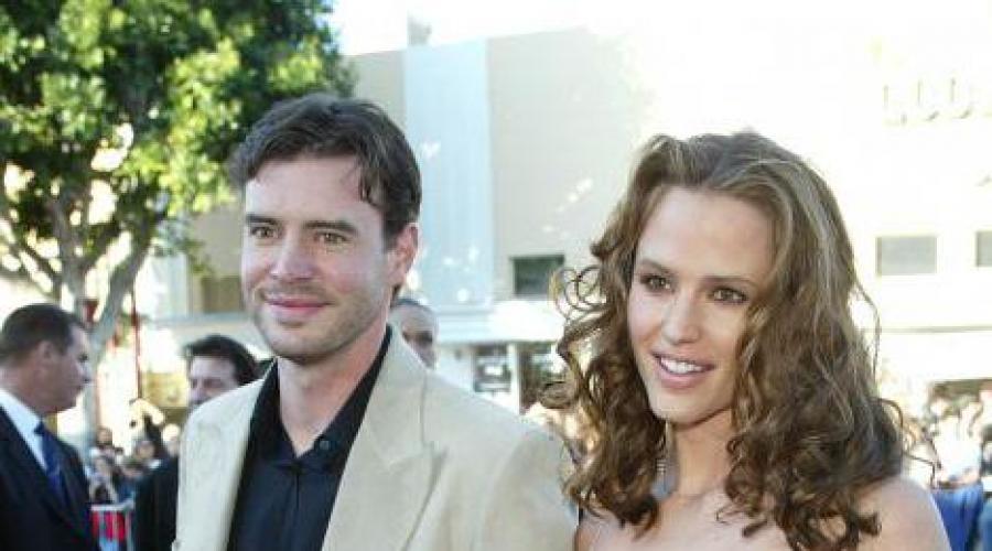 Ben Affleck e Jennifer Garner Ultimo. Tre anni non sono passati: Ben Affleck e Jennifer Garner ha completato il suo divorzio