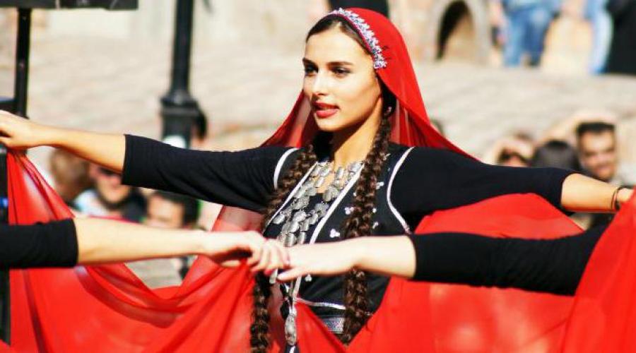 Отношение грузин к русским. Грузины — главные по праздникам и древним традициям